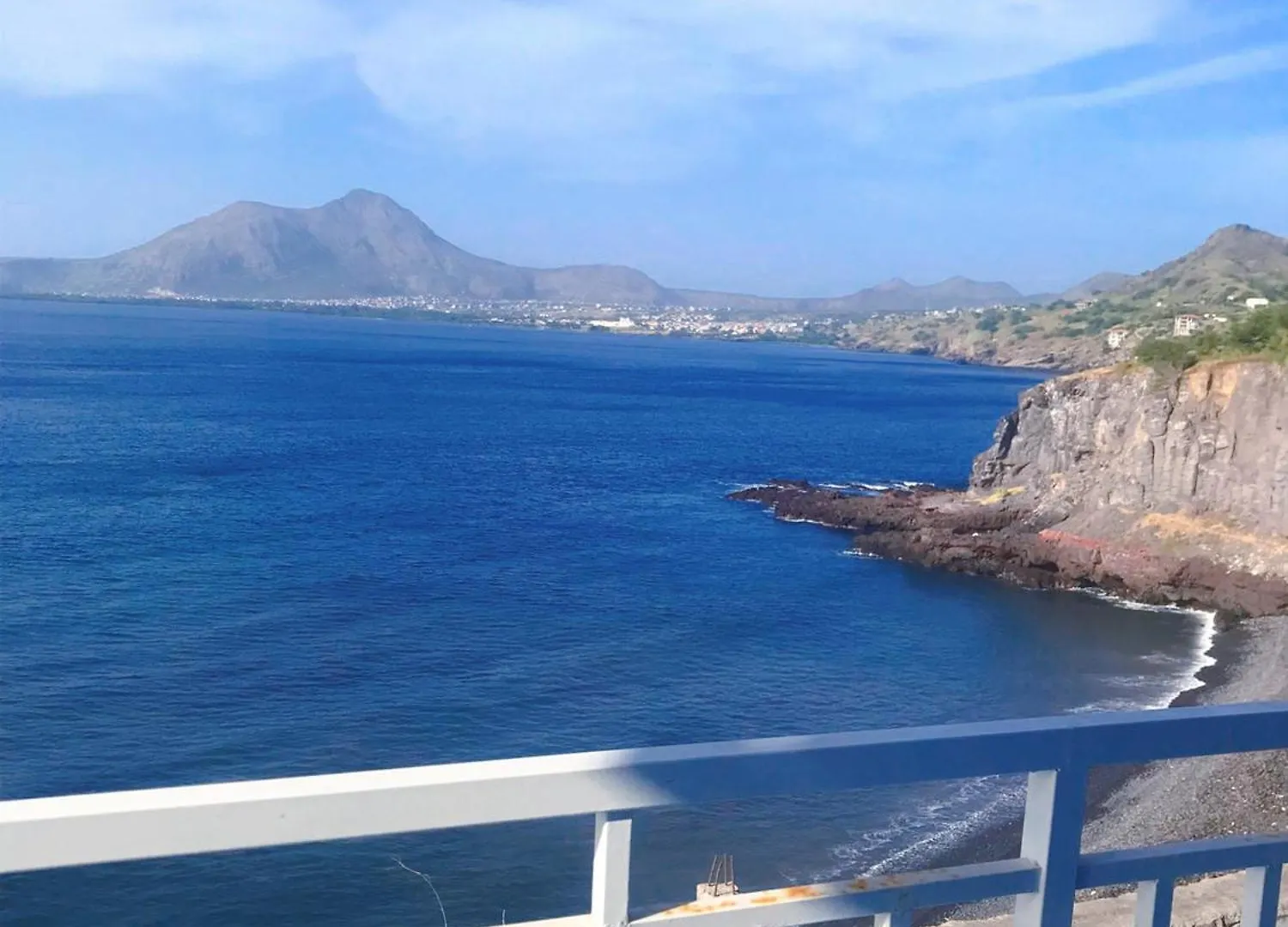 Panoramic Ocean View Duplex With 4 Bedrooms, Ideal For Families & Groups Tarrafal
